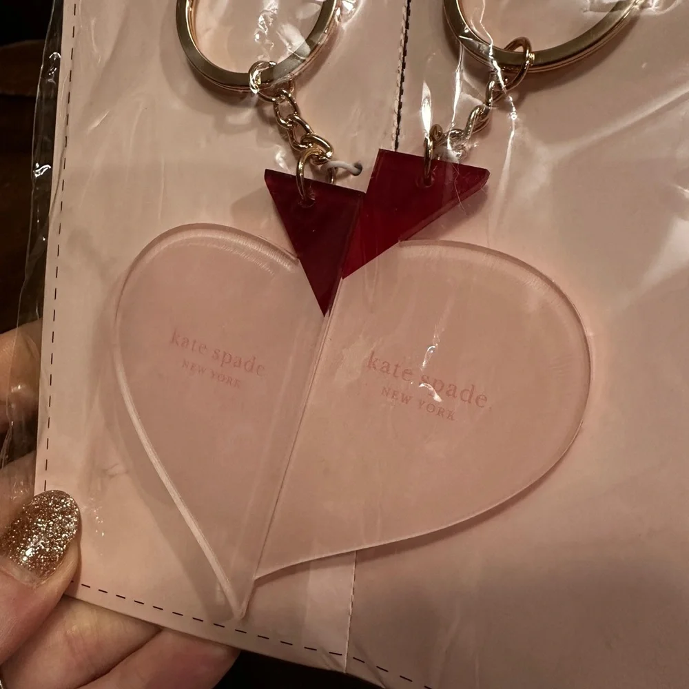 Kate Spade Heart Keychain - Picture 3 of 4